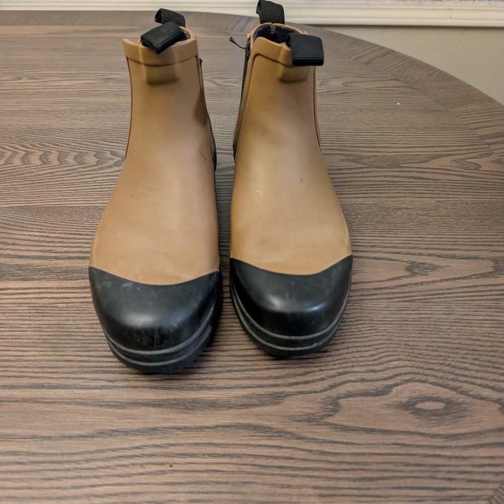 Everlane Tan and Black Rain‎ Boots Size 6